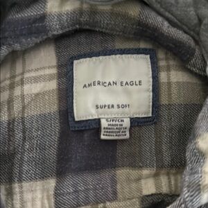 American Eagle Outfitters Gray and Cream Plaid Hoodie Shirt